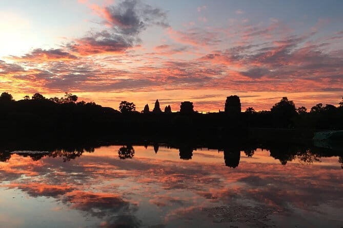 Kulen National Park Ticket -Waterfall & 1000 Lingas - Stop 3: Phnom Kulen Waterfall and the Swim-If-You-Dare Moment
