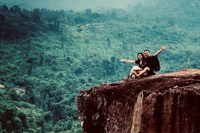 Kulen Waterfall Join-in Tour (local Picnic lunch) - Stop 4: Preah Ang Thom and the giant Reclining Buddha