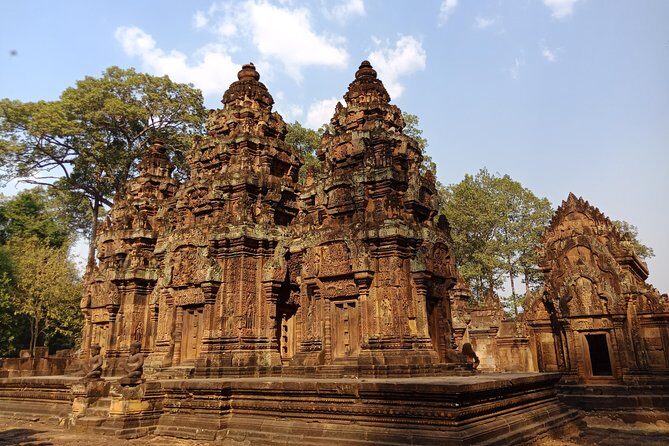 Magical Day Trip - Sunrise Angkor Wat And Hidden Gems Beng Mealea - Bayon Temple: Smiling Faces With Stories Attached