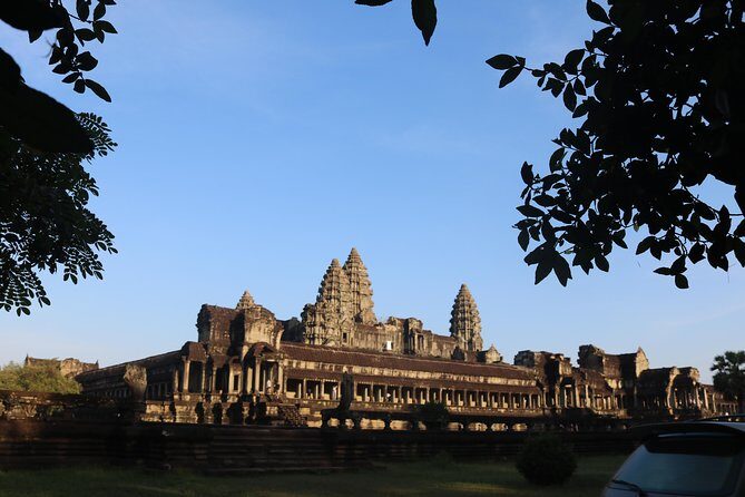 One day Angkor temple tour with private driver - Key highlights at a glance