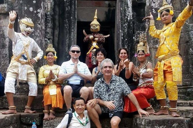One Day Sunrise Private Tour at Angkorwat with Major Temples - Private Transport, Hotel Pickup, and a Guide Who Speaks English