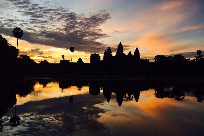 One Day tour with sunrise in car with A/C or Van & Guide. - Guide Time: What Makes This Tour Feel Personal