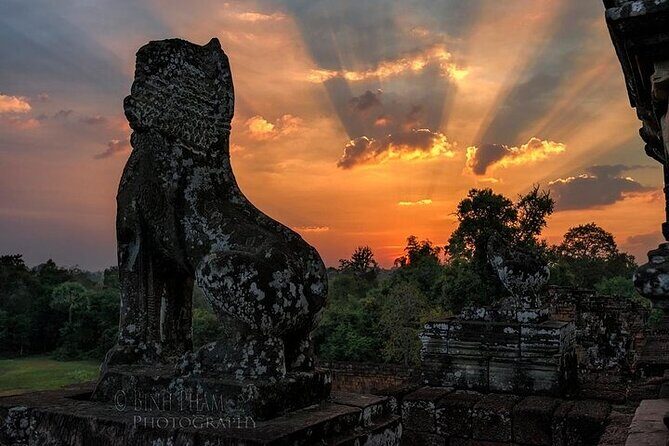 One Full Day Private tour of Angkor Wat, Ta Prohm, Angkor Thom & Banteay Srie - Banteay Srei: smaller temple, strong craftsmanship and restoration