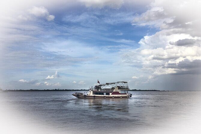 One-Way River cruise/road tour from Phnom Penh to Siem Reap or Siem Reap to PP - The day at a glance: 7:30am start, then cruise and lunch