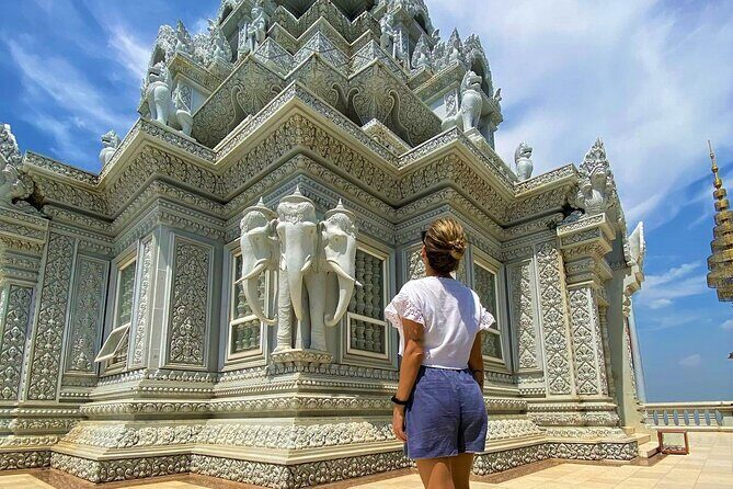 Oudong Mountain & Phnom Baset Private Tours from Phnom Penh - Oudong Temple: royal capital views and the stair climb you’ll feel in your legs