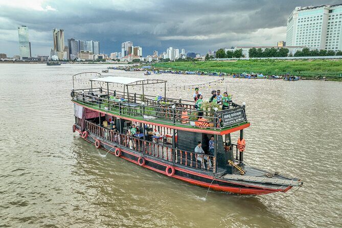 Phnom Penh Bike & Boat Sunset Tour / E-Bike Available - Koh Oknha Tei and the sunset boat cruise on the Mekong and Tonle Sap