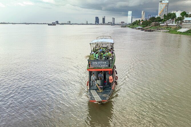 Phnom Penh Bike & Boat Sunset Tour / E-Bike Available - What to wear and bring for a 4-hour bike-and-boat day