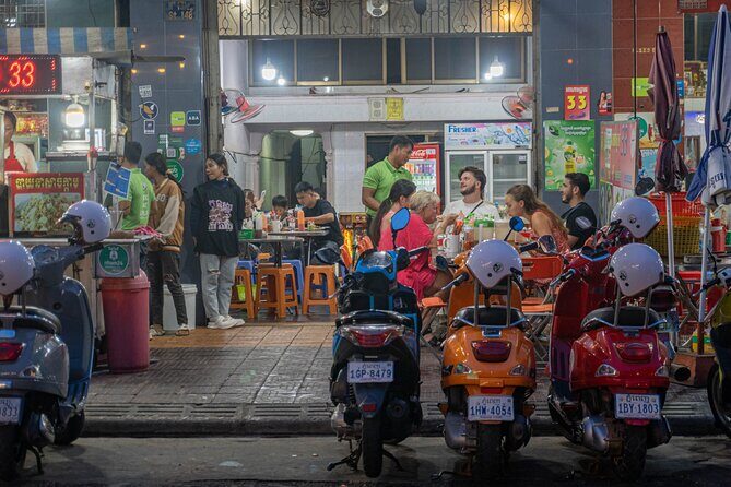 Phnom Penh Evening Foodie Vespa Tour / Tuk Tuk Available - How Phnom Penh’s Night Streets Turn into a Food Plan