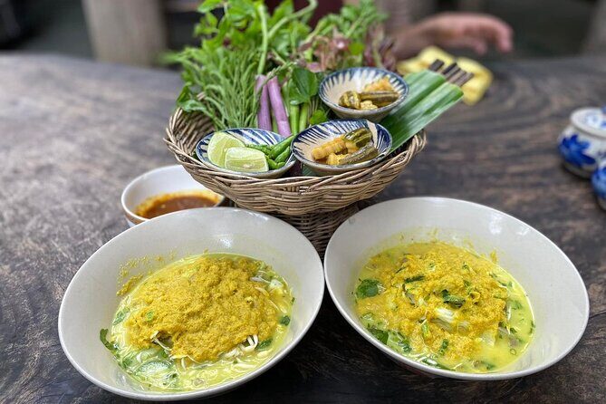 Phnom Penh Evening Foodie Vespa Tour / Tuk Tuk Available - The Timing That Makes This Work (5:30 pm to About 4.5 Hours)