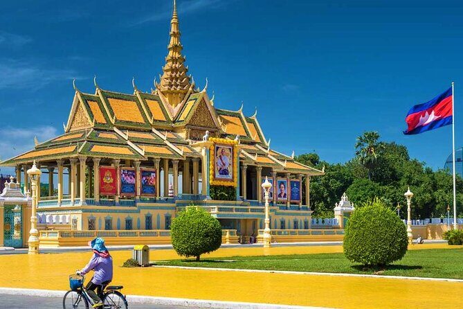 Phnom Penh Full Day Private Tour Included All Admission Tickets - Choeung Ek Killing Fields: where the scale becomes visible