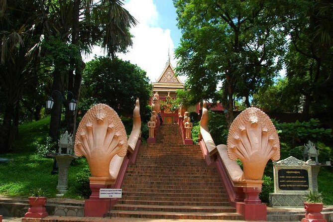 Phnom Penh Full Day Private Tour Included All Admission Tickets - Independence Monument and King Father Norodom Sihanouk: modern memory in public space