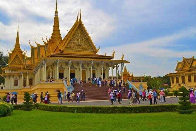Phnom Penh Full Day Tour with Sunset Cruise on the Mekong River - Royal Palace to river light: how this Phnom Penh day actually moves