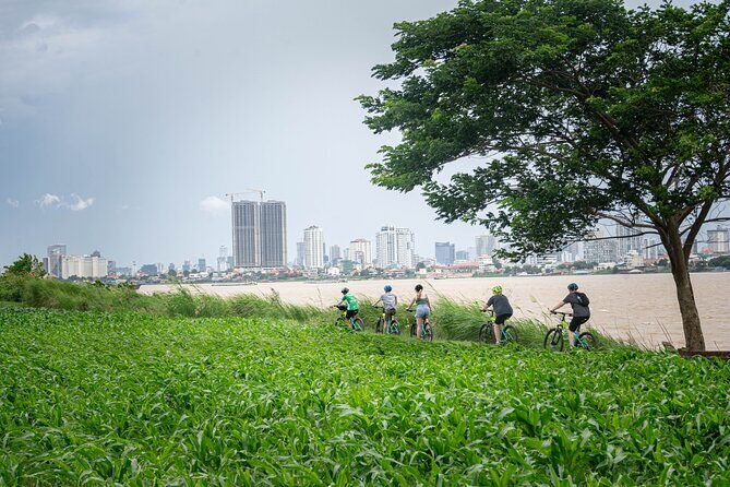 Phnom Penh Silk Island Bike Tour/ E-Bike or Tuk Tuk - The ferry crossings: why they’re more than transport