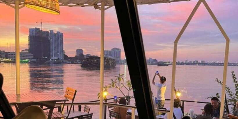 Phnom Penh: Sunset Cruise on Kanika Boat - Practical tips for a smoother evening on Kanika Boat