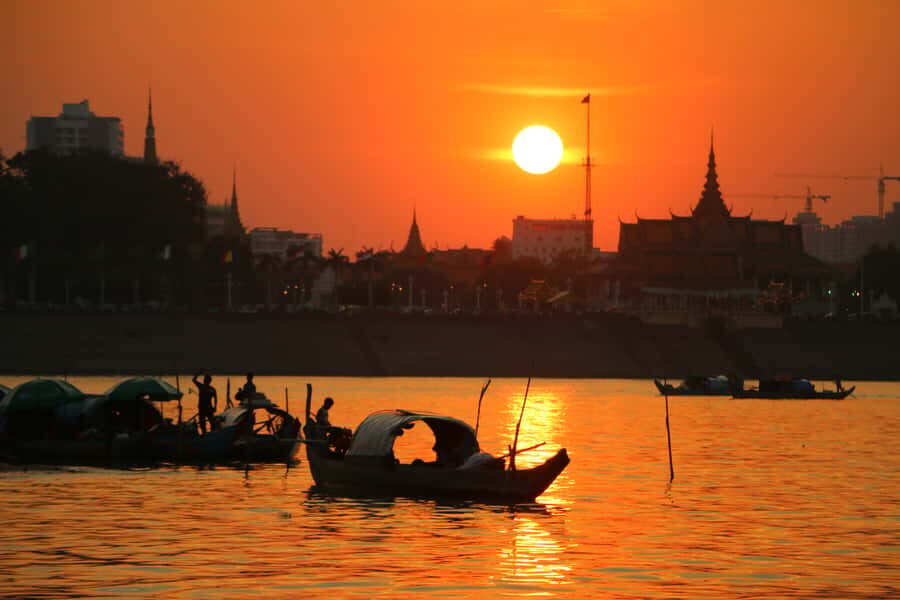 Phnom Penh: Sunset Cruise with Unlimited Beer &Fruit platter - Who Should Book This Cruise (and Who Should Skip It)