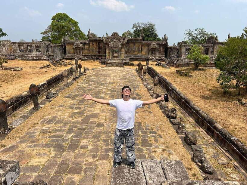 Preah Vihear: Full-Day Preah Vihear and Koh Ker Temple Tour - Entrance Pavilions and Carvings: What to Look For at Preah Vihear