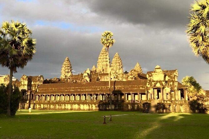 Private 3-Days tour at comfortable areas - Phnom Kulén and the River of a Thousand Lingas carvings