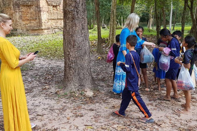 Private 3-Days tour at comfortable areas - Day-by-day temple time in Siem Reap province (beyond the obvious)