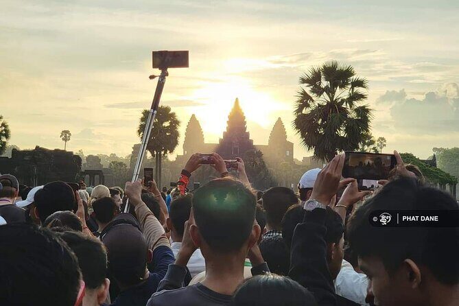 Private Angkor Sunrise Guided Tour - Breakfast at Srah Srang: A Clever Reset