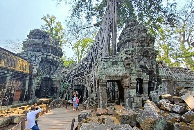 Private Angkor Wat Exploring Tour (Sunset or Sunrise) - Early Light at Angkor Wat: Why sunrise or sunset changes everything