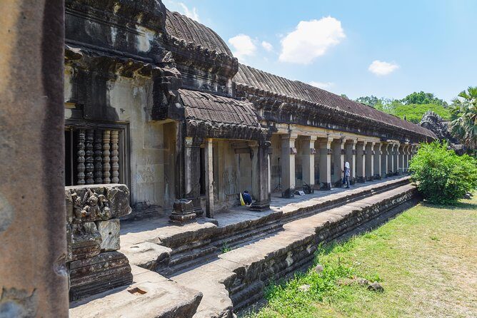 Private Full-Day Angkor Temple and Sunset Viewing with Lunch - Pre Rup sunset viewing: when it works and when it slips