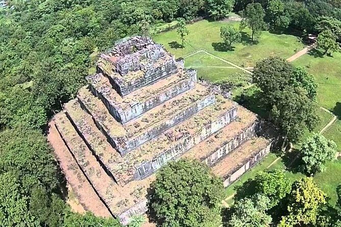 Private Preah Vihear and 2 Temples Guided Tour - Food and timing: your short break and the longer day