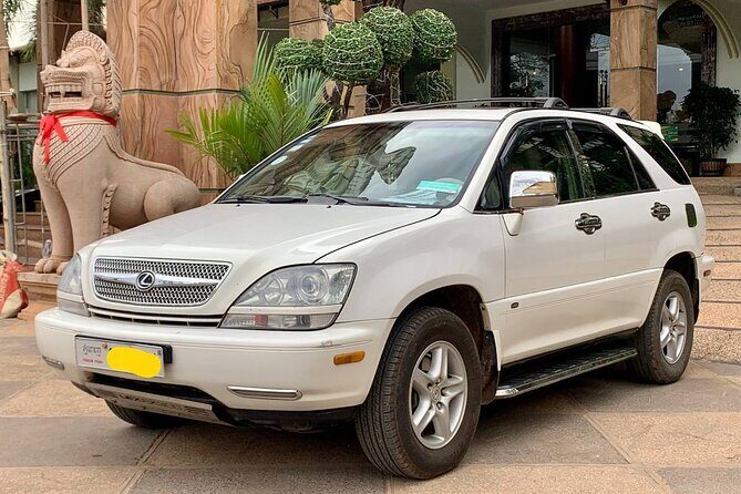 Private Taxi Phnom Penh to Siem Reap-English Speaking Drivers - The English-Speaking Driver on Busy Roads: Safety and Confidence