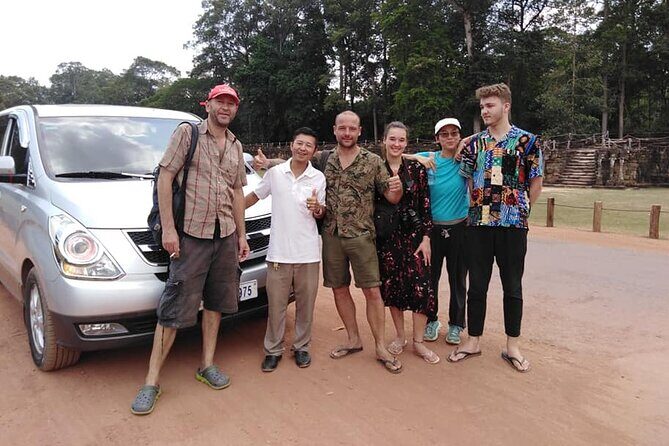 Private Taxi Siem Reap to Phnom Penh, Reliable Driver, Transfer - Stop 2: Skun Tarantula Market for a Quick, Offbeat Break