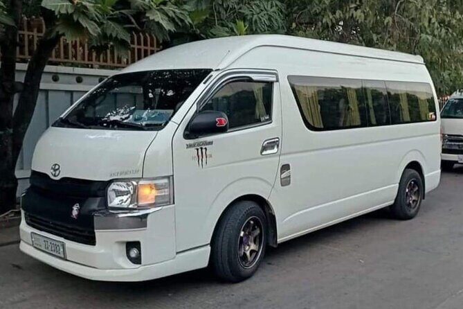 Private Taxi Transfer From Phnom Penh to Siem Reap with English Speaking Driver - English-speaking drivers who make the ride feel personal