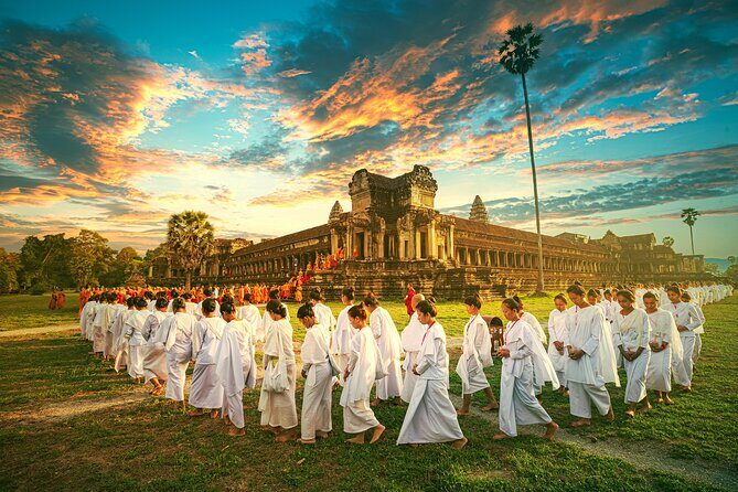 Private Temples Guided Tour (Angkor Wat, Ta Prom & Angkor Thom) - Why this private Angkor Wat circuit feels calmer than doing it on your own