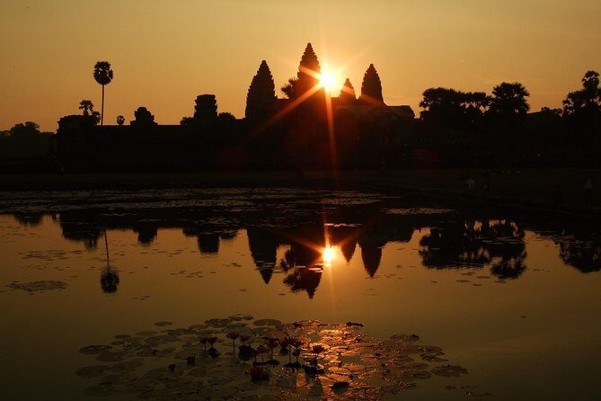 Private Temples Guided Tour (Angkor Wat, Ta Prom & Angkor Thom) - Price and logistics: what $75 really buys you (and what’s extra)