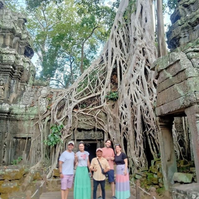 Siem Reap: 1-Day Angkor Tour with French-Speaking Guide - Comfort Prep: Dress Code and What to Bring