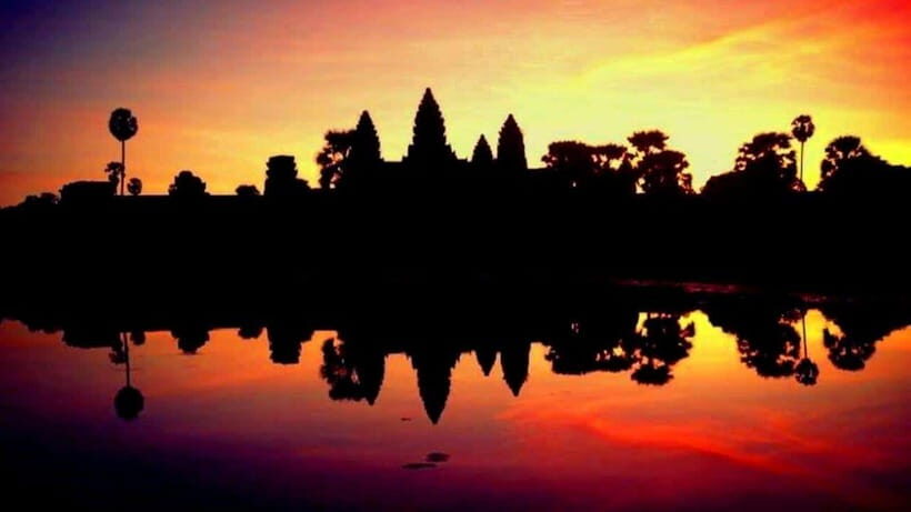 Siem Reap: 2-Days Angkor Wat with Sunrise Small-Group Tour - Angkor Thom, Bayon faces, and the terraces you should not skip