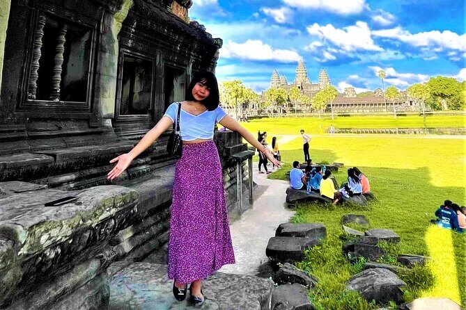 Siem Reap 2 Days Private Tour Angkor Wat and Floating Village - The Logistics You’ll Feel Day-to-Day: Pickup, Transport, Food, and What to Wear