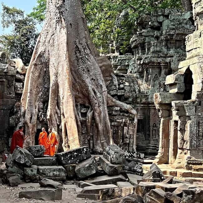 Siem Reap: Angkor 1-Day Private Tour with Sunset or Sunrise - Baphuon and Srah Srang: history hits, then you reset