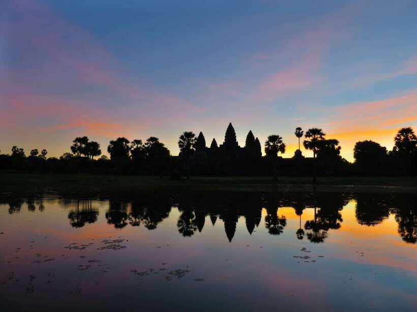 Siem Reap: Angkor Sunrise 1- or 2-Day Guided Temples Tour - Pace and walking realities: doable, but don’t pretend it’s easy