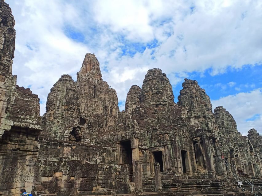 Siem Reap: Angkor Wat Private Tour by Tuk-Tuk - Banteay Kdei: a strong final chapter with guided context