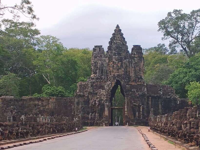 Siem Reap: Angkor Wat Private Tour by Tuk-Tuk - Price and what you really get for $16 per group