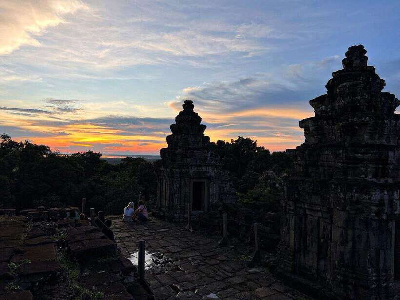 Siem Reap: Angkor Wat Small-Group Day Tour and Sunset - Comfort and Transport: Small Details That Make the Big Difference