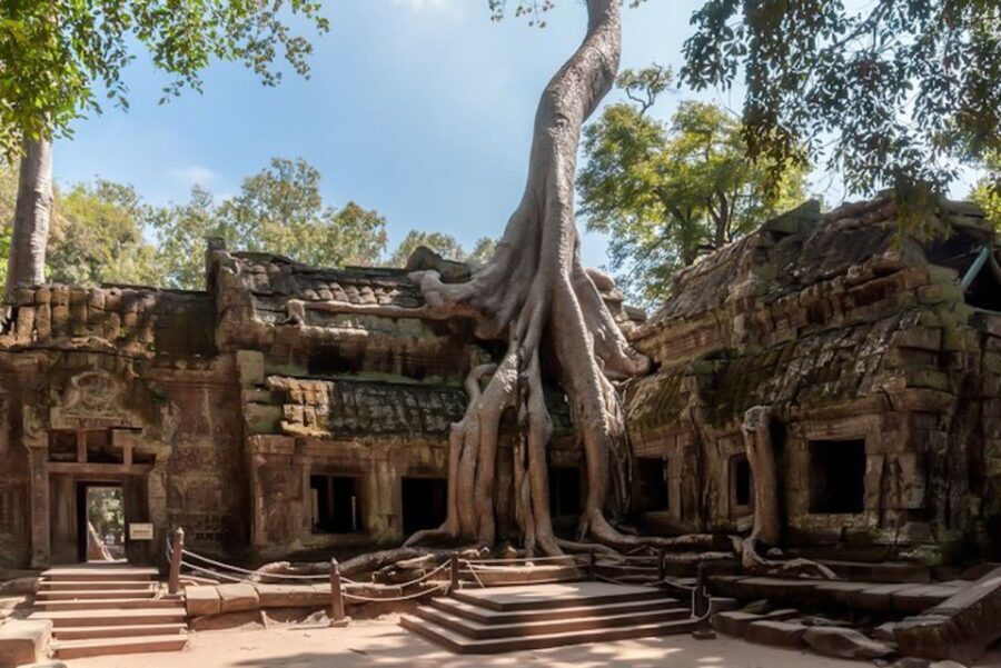 Siem Reap: Angkor Wat Sunrise and Full-Day Sightseeing Tour - Ta Keo: the mountain temple that rewards structure