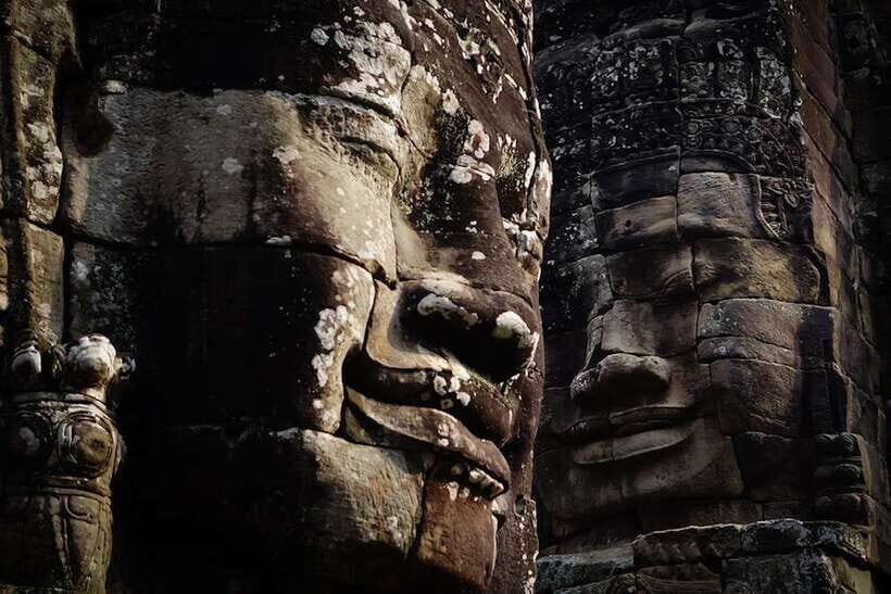 Siem Reap: Angkor Wat Sunrise Small-Group Guided Day Tour - Angkor Wat inside the walls: gate, galleries, and photo angles