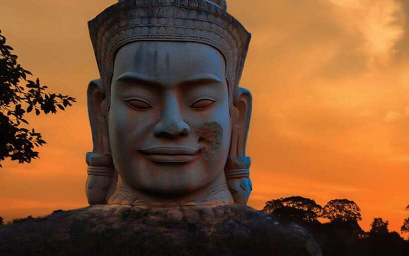 Siem Reap: Angkor Wat Sunrise Small-Group Guided Day Tour - Breaks, water, and what the guide is doing for your comfort