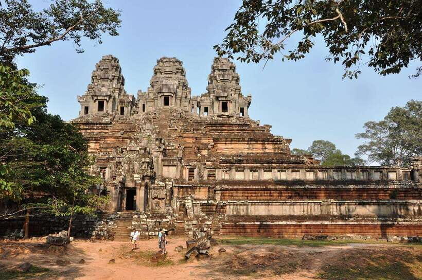 Siem Reap: Angkor Wat Tour Explore The Most Iconic Temples - Ta Keo’s unfinished construction: why it feels different