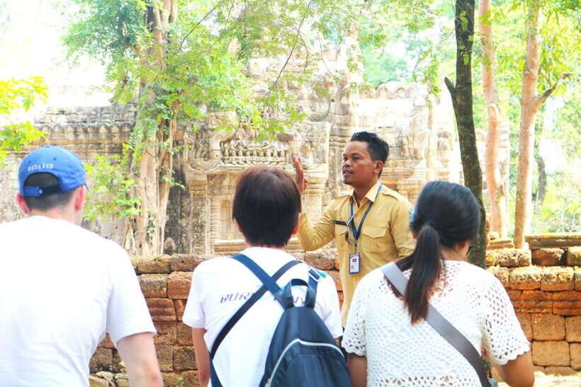 Siem Reap: Angkor Wat with German or English Guided Tour - Srah Srang Break Time: A Breather Before Angkor Thom