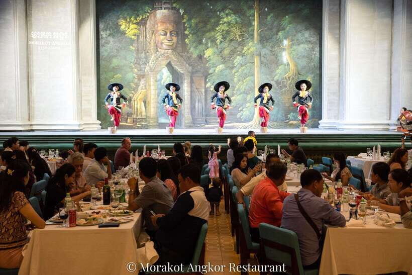 Siem Reap: Apsara Show Including Dinner & Hotel Pickup - Dinner in the middle: buffet vs set menu, and what to eat