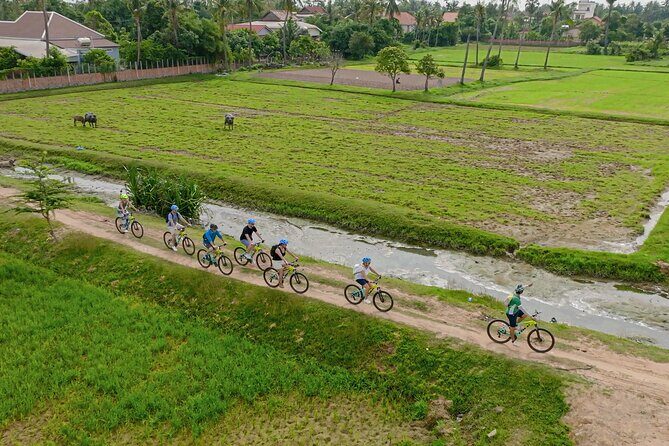 Siem Reap Countryside Bike Tour / E-Bike or Tuk Tuk - Why the Siem Reap countryside bike route feels real