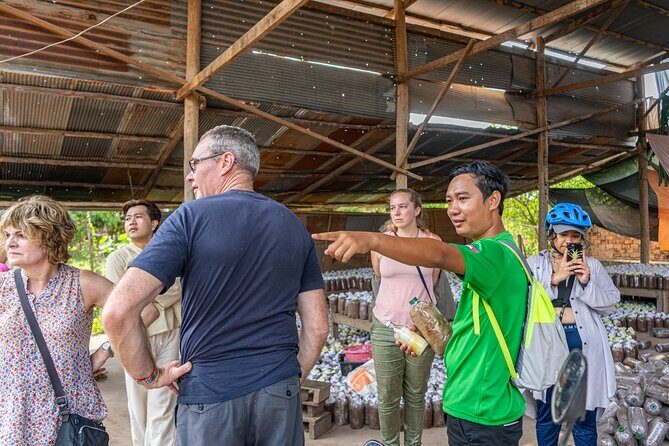 Siem Reap Countryside Sunset Bike Tour / E-Bike or Tuk Tuk - Stop 1: Siem Reaper Travel and the quick warm-up ride