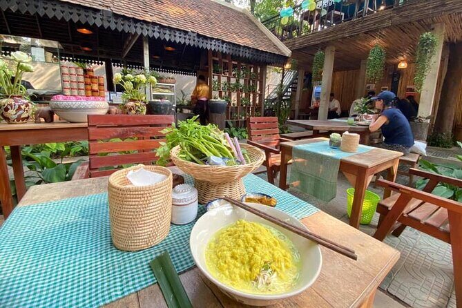 Siem Reap Evening Food Tour - Inclusive 5 stops Local Tastings - Stop Two: Made in Cambodia Market before you get full