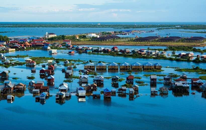 Siem Reap: Floating Village Half-Day Tour - The value of a guide in a four-hour tour
