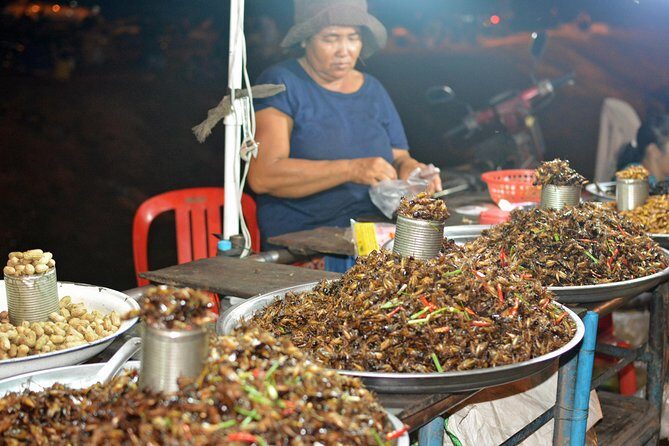 Siem Reap Food Tour by Vespa - Khmer Pub Street stop: dinner, Cambodian food, and singers